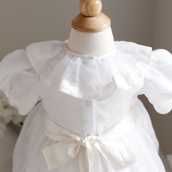 Strasburg Heirloom Smocked Dress size 18 Month RARE White Organza Ivory Satin - Picture 4 of 5